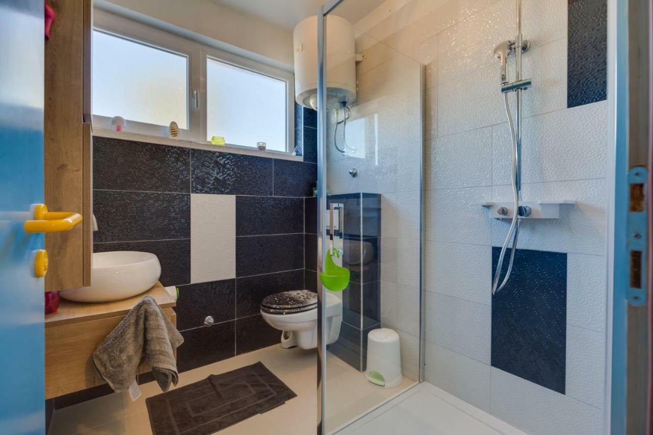 Apartment Marija เพทรอซาเน ภายนอก รูปภาพ