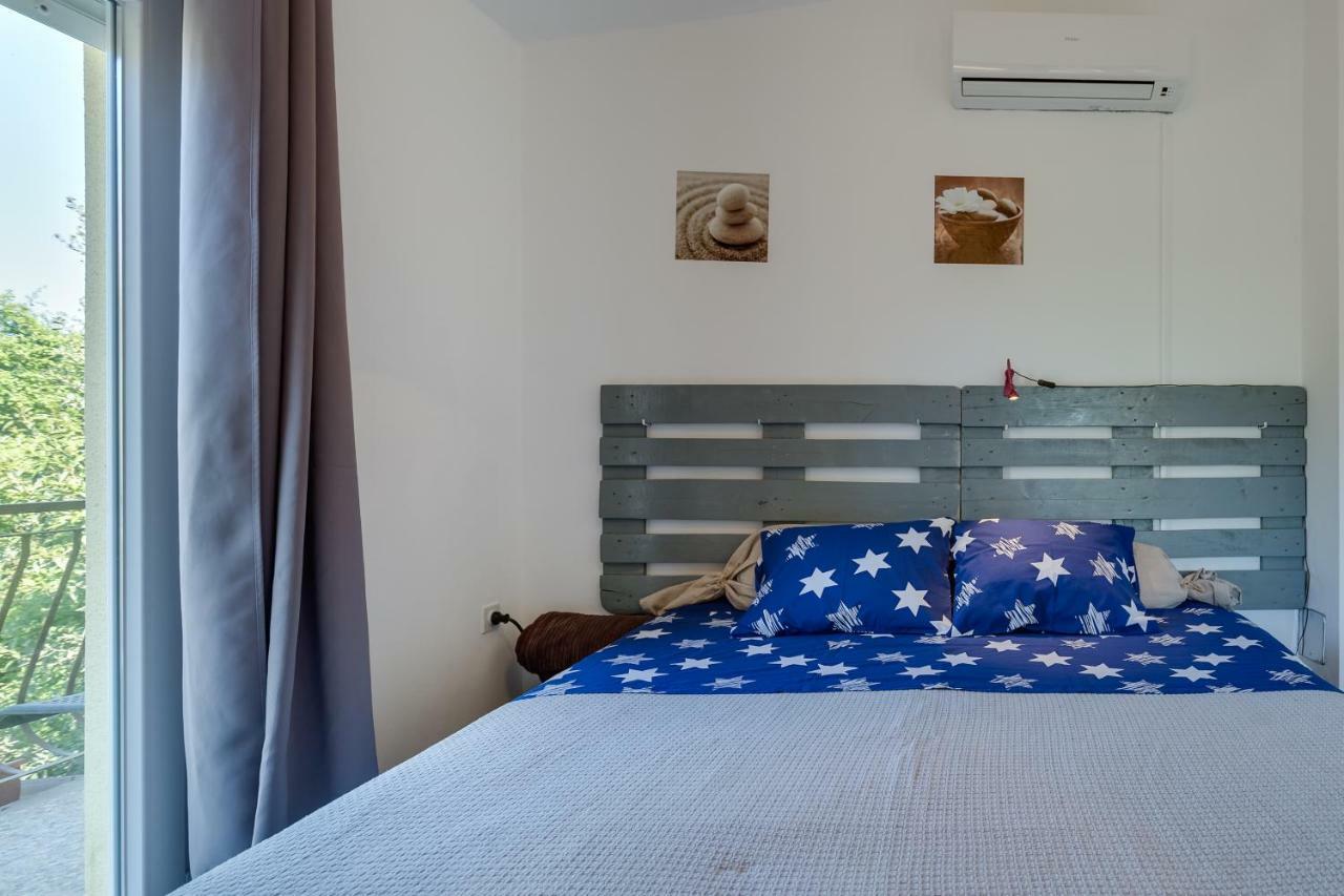 Apartment Marija เพทรอซาเน ภายนอก รูปภาพ